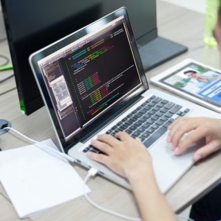 outsource innovation