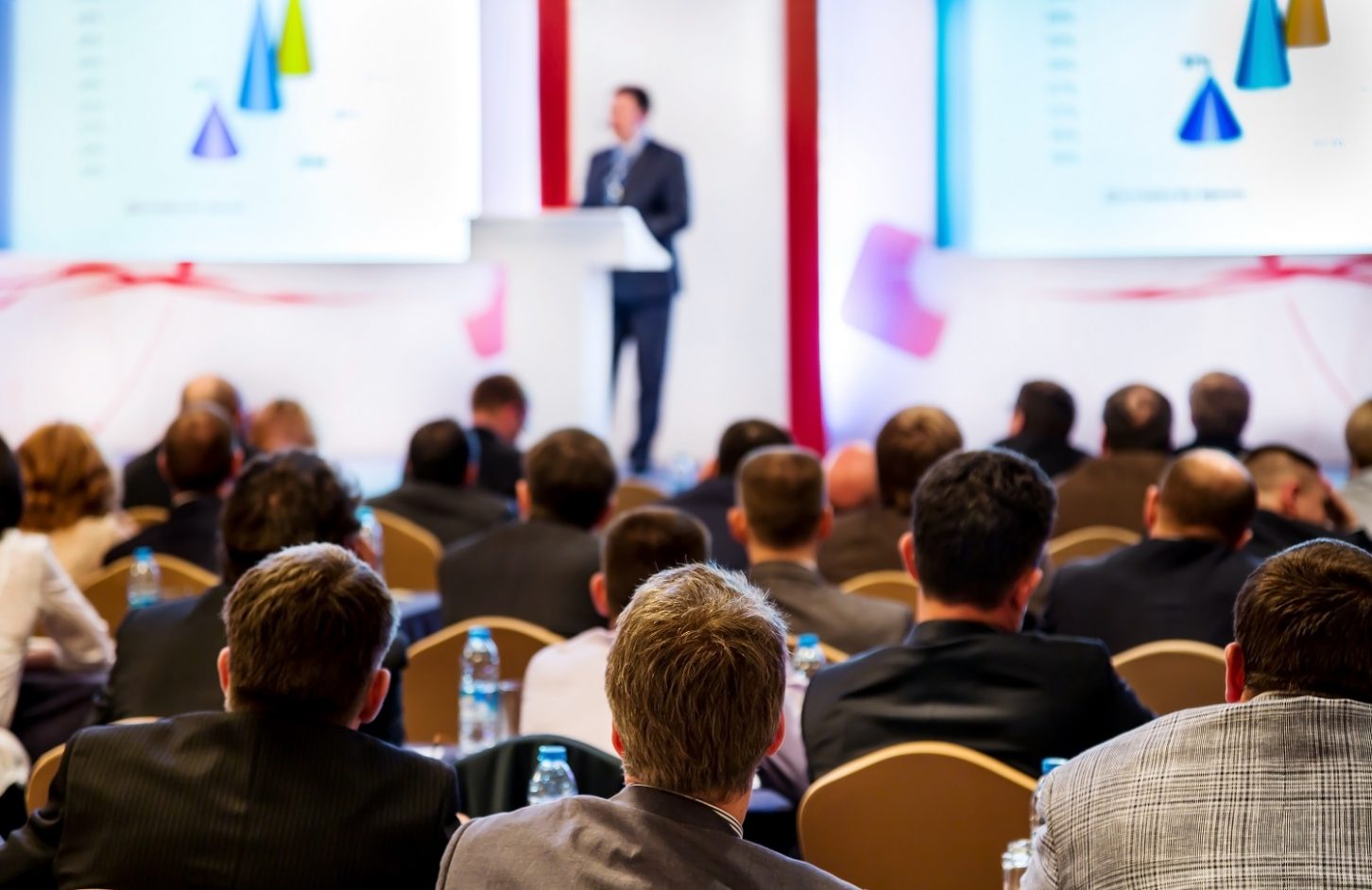 conference-crowd