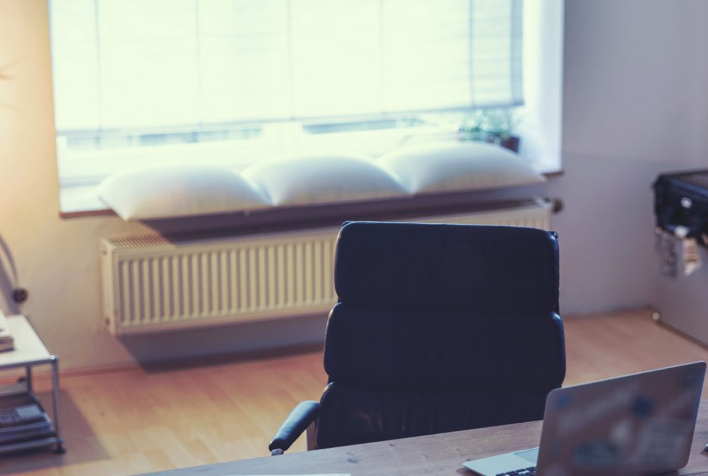 startup empty office