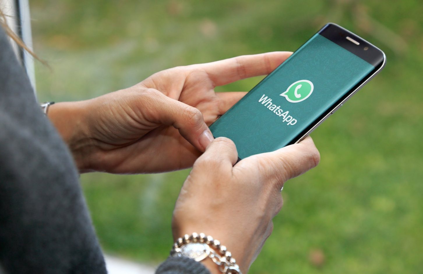 WhatsApp business
