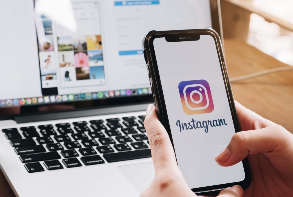 Conversational customer service Instagram