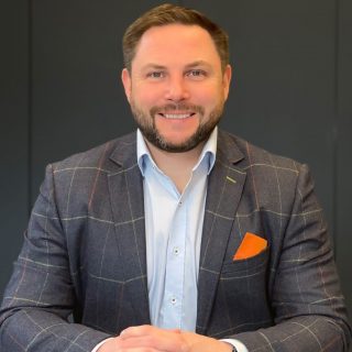 Letting Cloud CEO Grant MacCusker falsely claimed Airbnb acquired his Scottish proptech company.