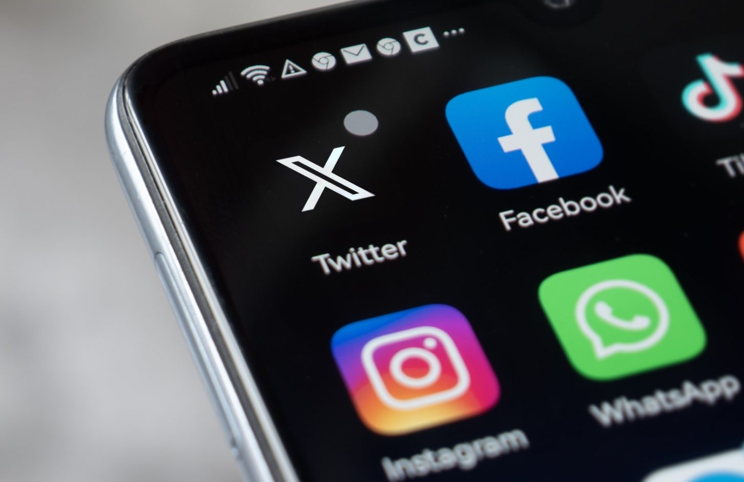 Hamas social media violent content