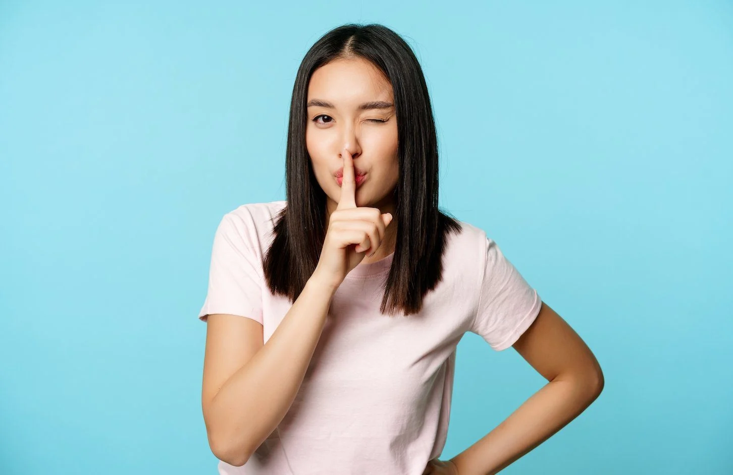 https://www.uktech.news/ai/nsfw-ai-chatbot-startup-oh-scores-3-7m-20250113 social preview image
