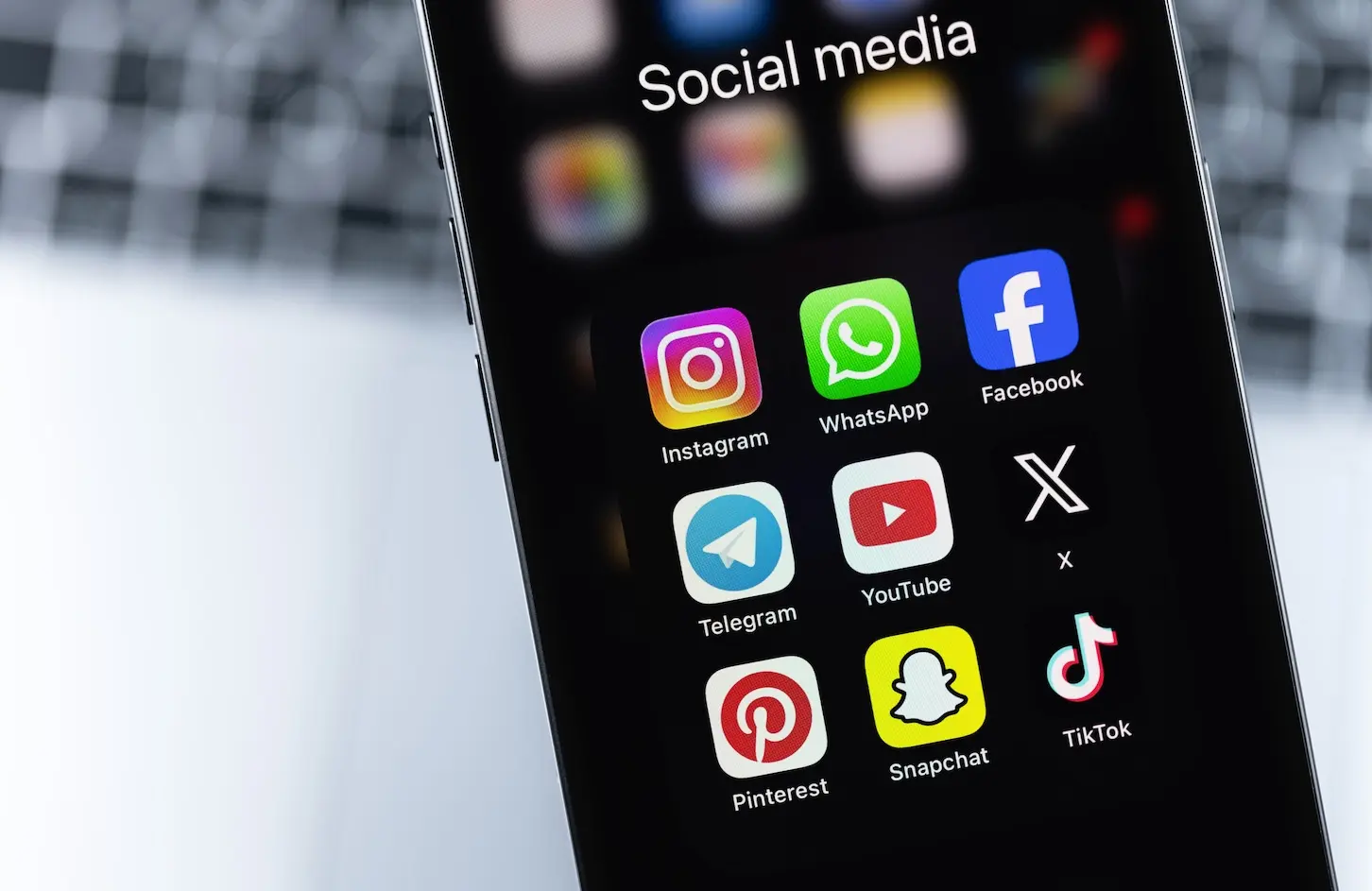 Regulator blasts digital platforms for lack of age assurance progress