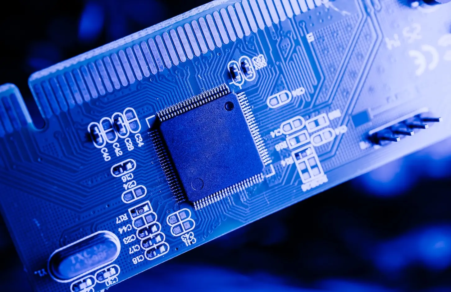 UK launches £1.1bn AI Hardware Plan
